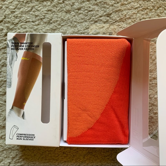 NWT Unisex 2xu Compression Performance Run Sleeves - Orange Calf Sleeves - Picture 3 of 6